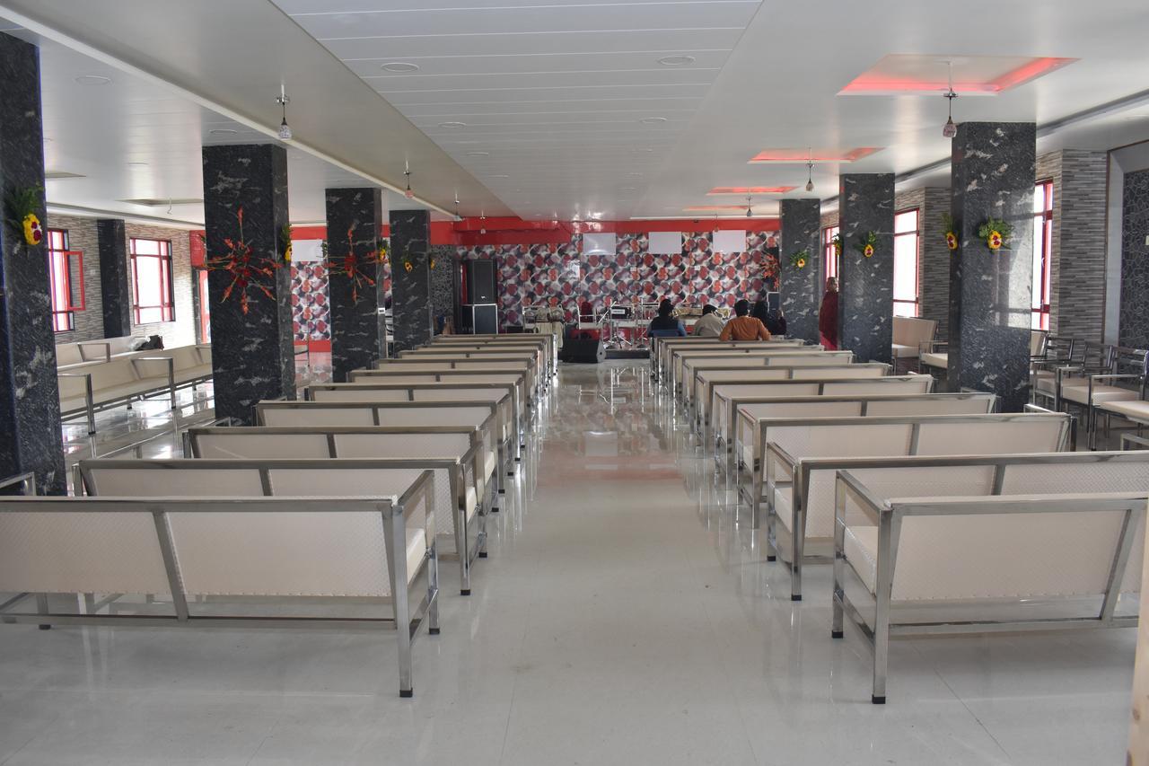 Hotel Royal Country Club Varanasi Exterior photo